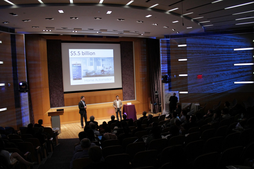 pitching-in-the-finals-of-the-nyu-200k-entrepreneurs-challenge-may-2013