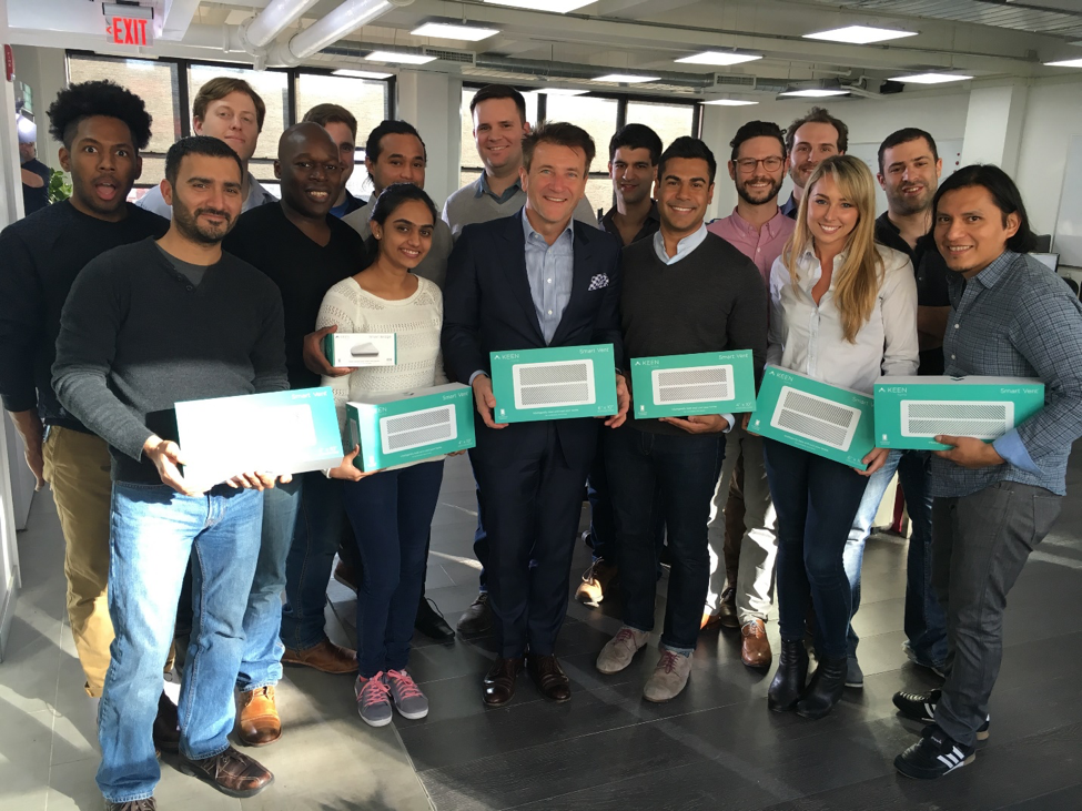 the-keen-home-team-with-robert-herjavec-april-2016