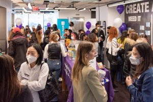 photo of a crowd of women founders at the Female Founders Forum